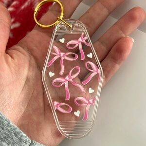 Motel Keychain - Hearts and Bows